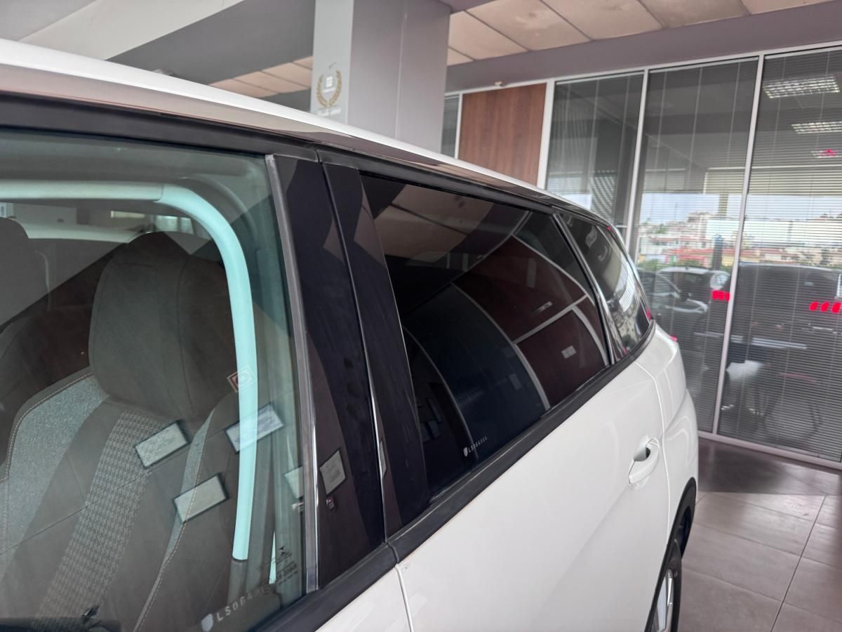 peugeot-5008-2020-gasolina-1199cc