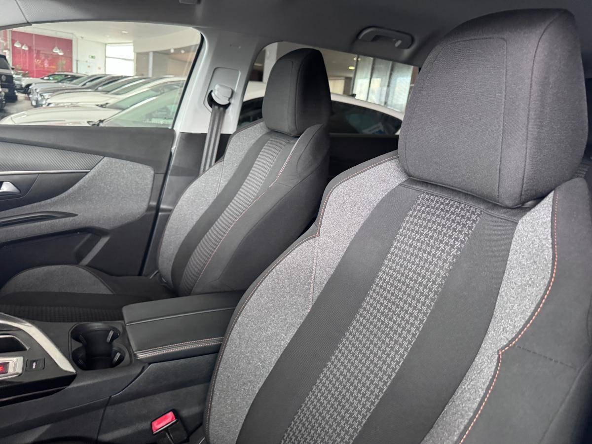 peugeot-5008-2020-gasolina-1199cc