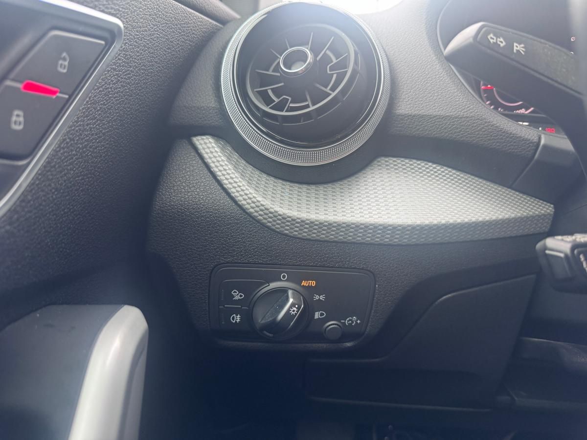 audi-q2-2021-gasolina-999cc