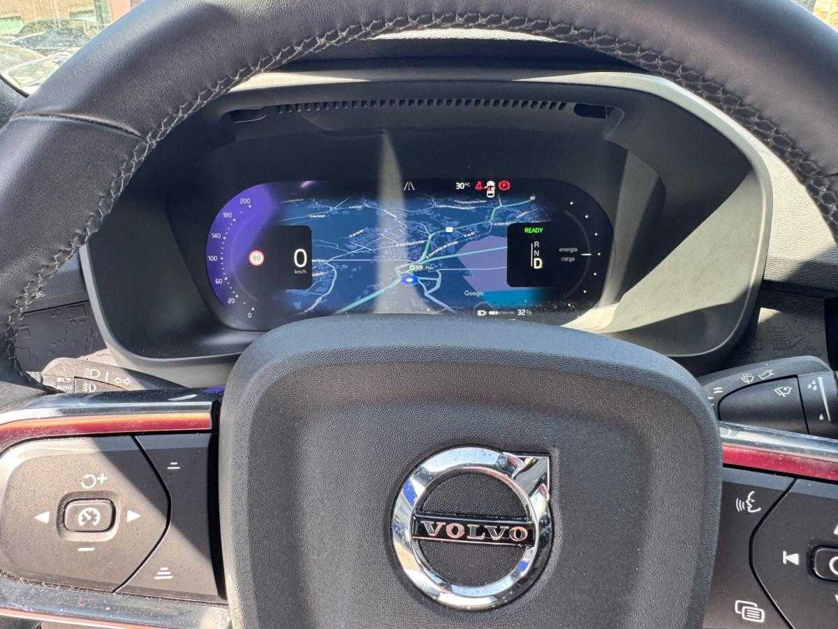 volvo-c40-2023-eletrico-500cc