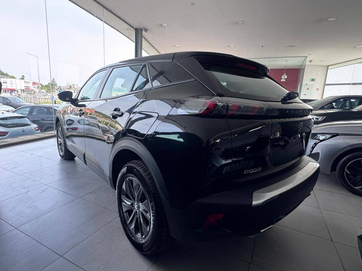 peugeot-2008-2021-gasolina-1199cc