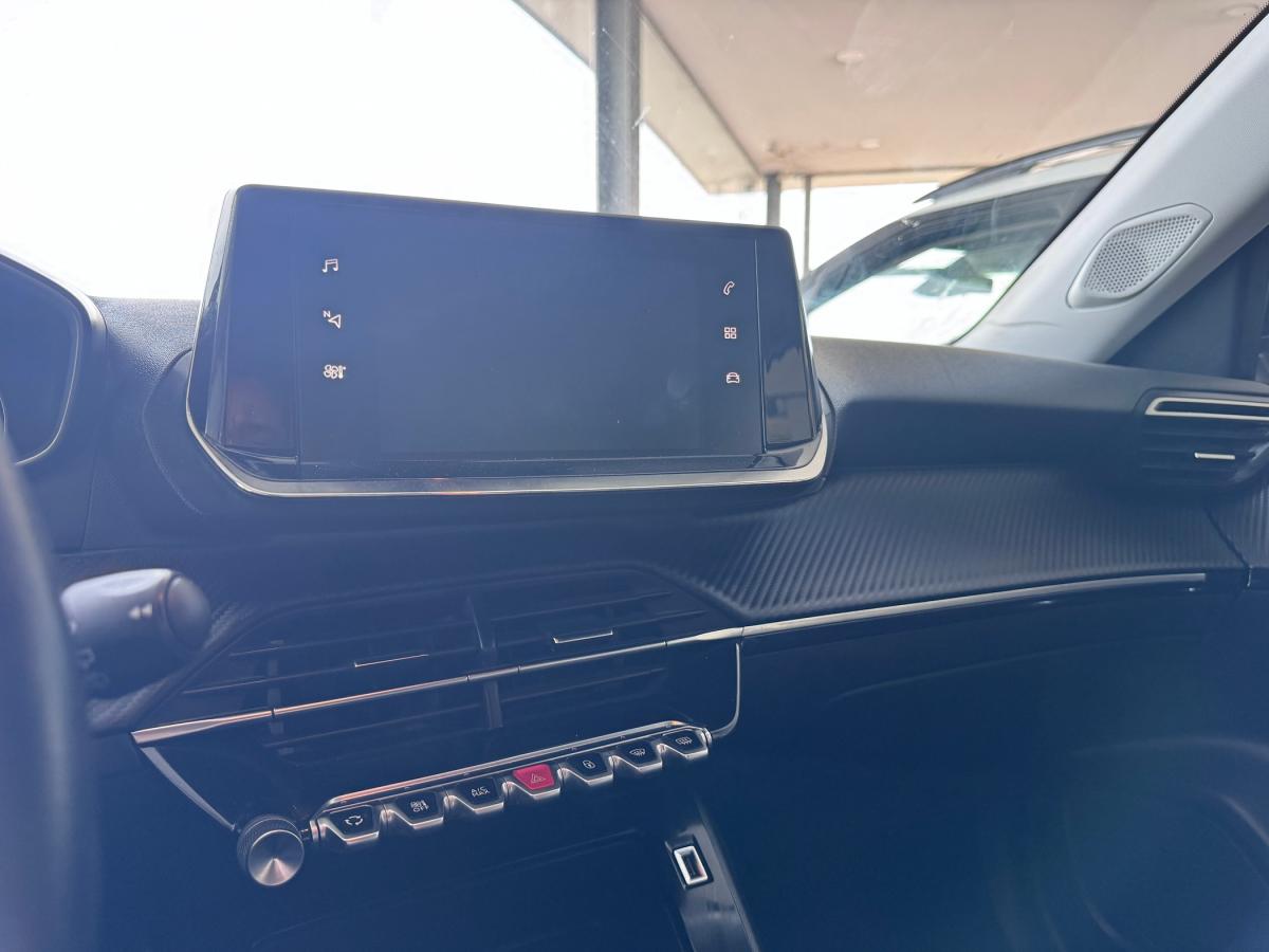 peugeot-2008-2021-gasolina-1199cc