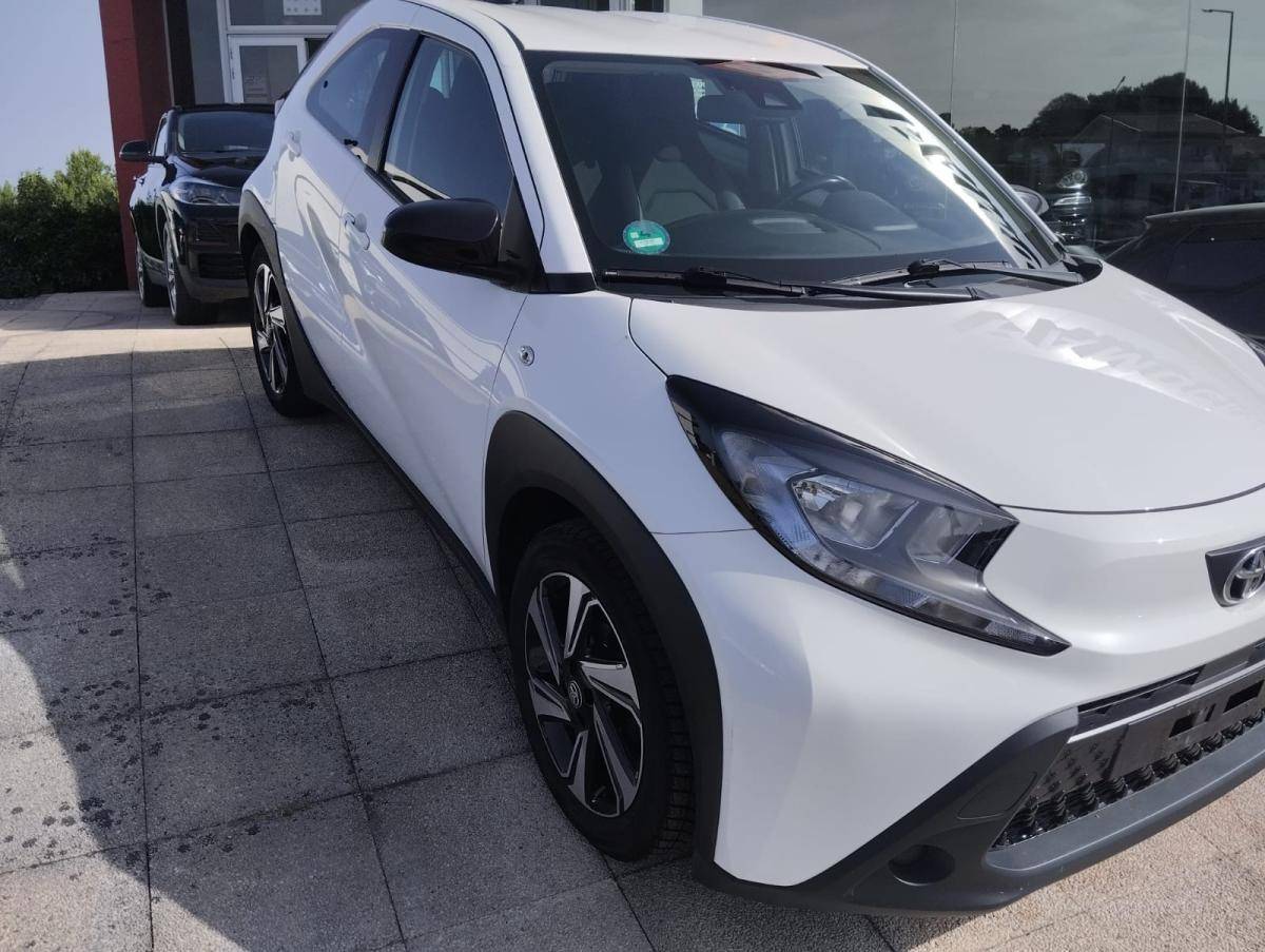 toyota-aygo-x-2022-gasolina-998cc