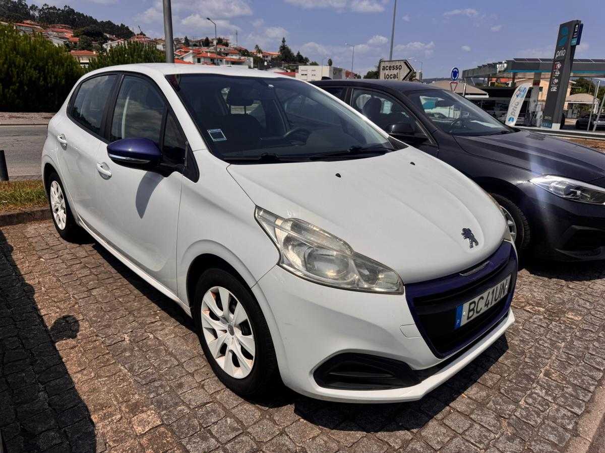 peugeot-208-2015-gasolina-999cc