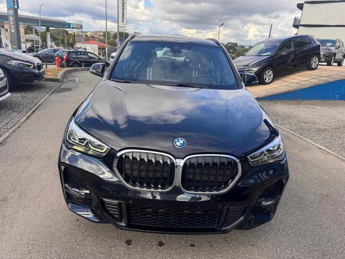 bmw-x1-2022-hibrido-a-gasolina-1499cc