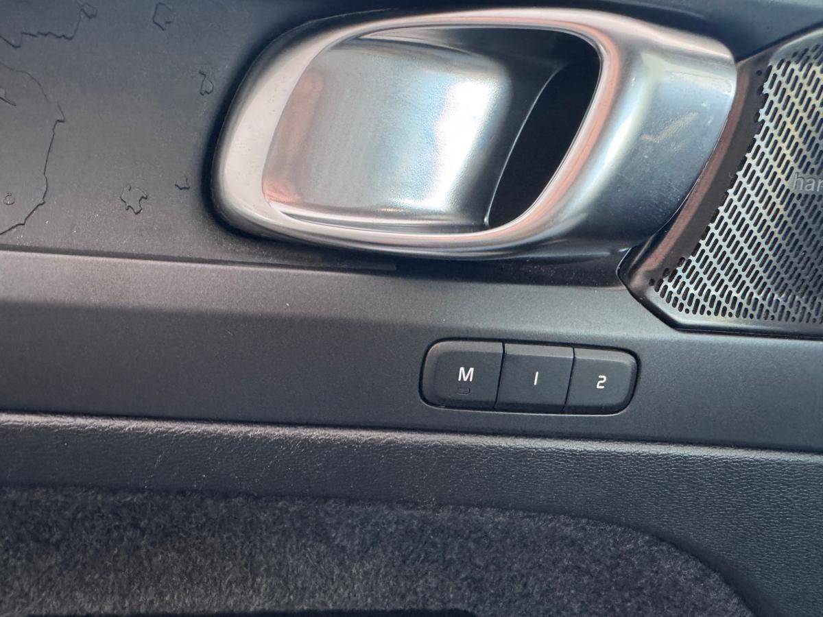 volvo-c40-2022-eletrico-500cc