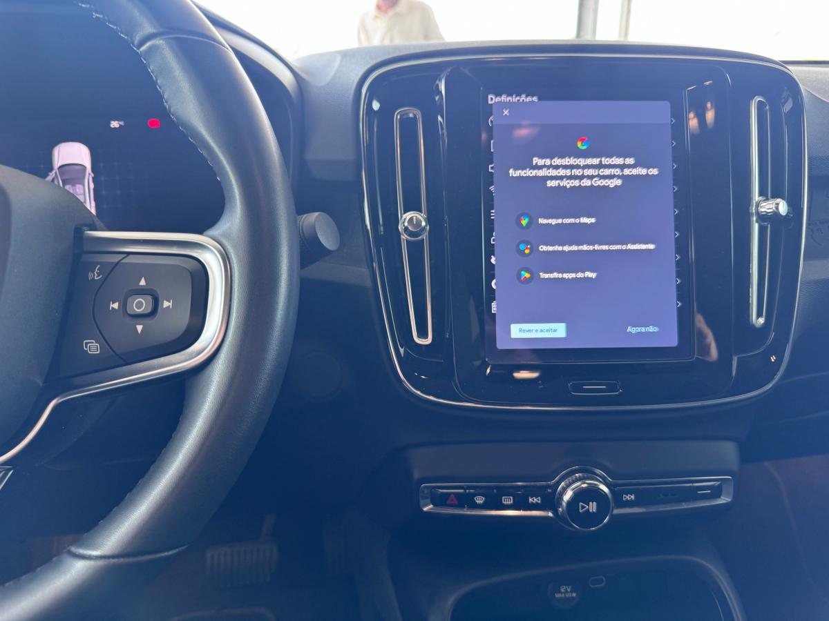 volvo-c40-2022-eletrico-500cc