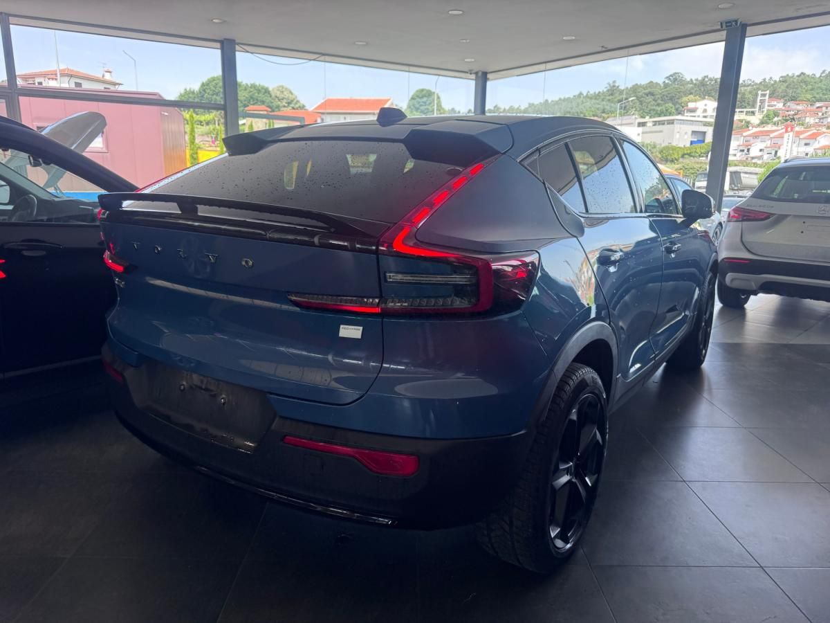 volvo-c40-2023-eletrico-500cc