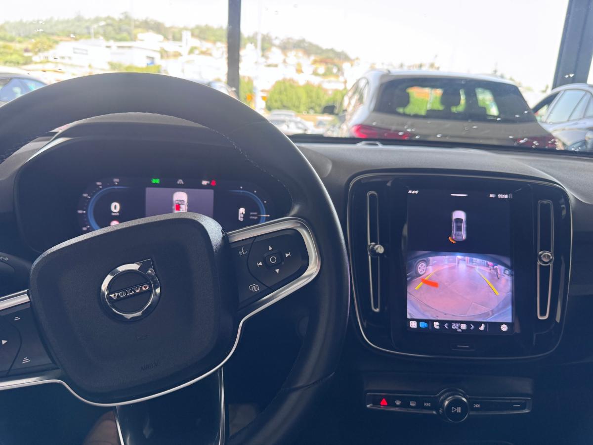 volvo-c40-2023-eletrico-500cc