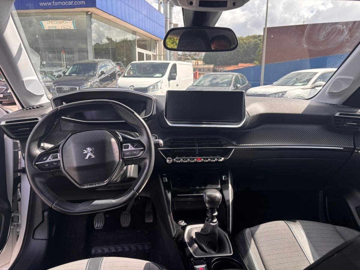 peugeot-208-2021-gasolina-1199cc