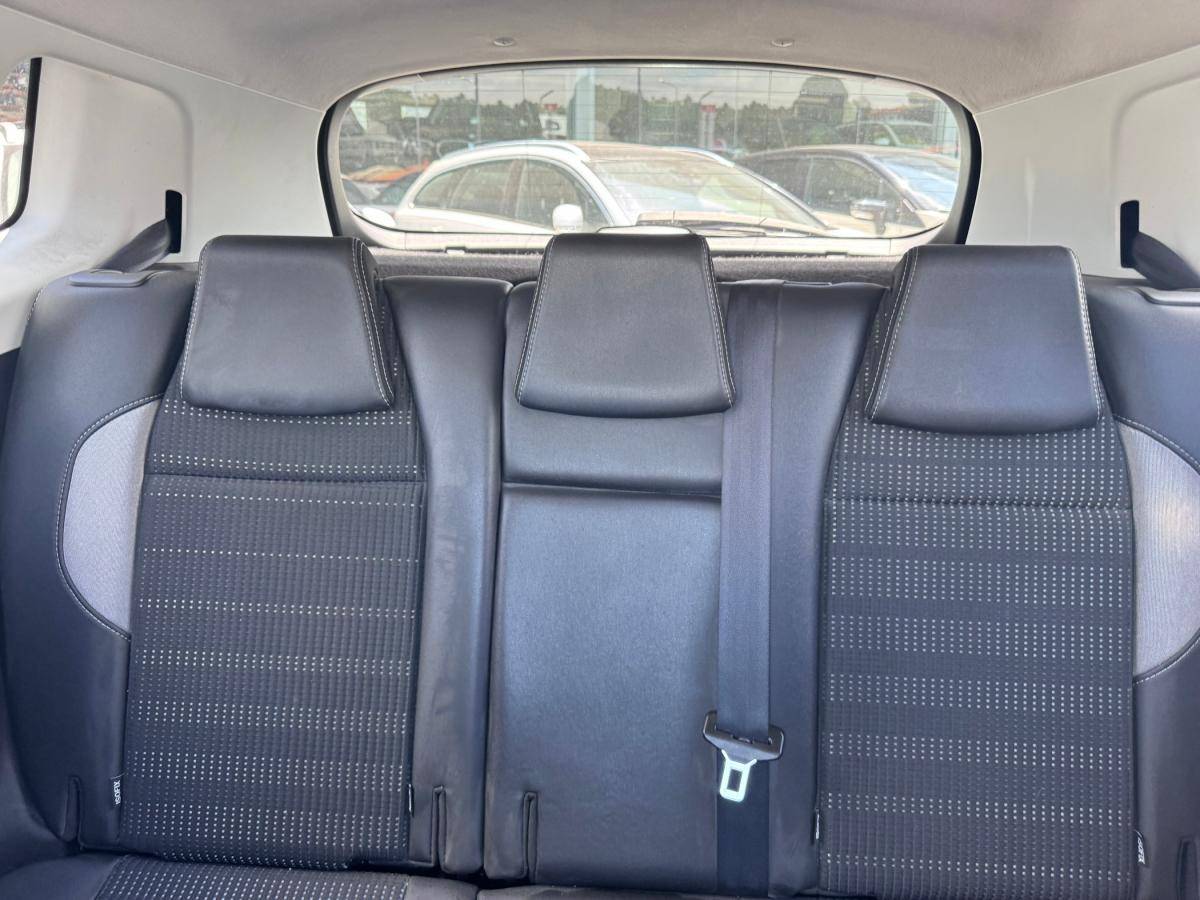 peugeot-2008-2015-gasolina-1199cc