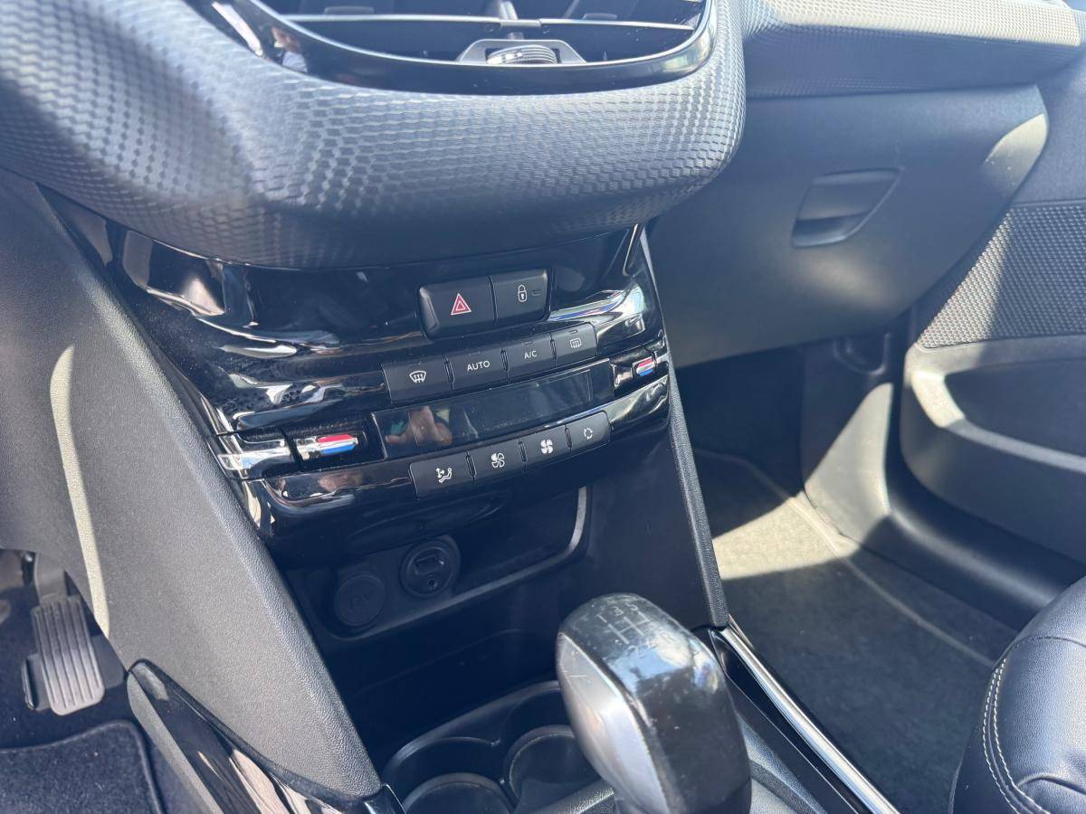peugeot-2008-2015-gasolina-1199cc