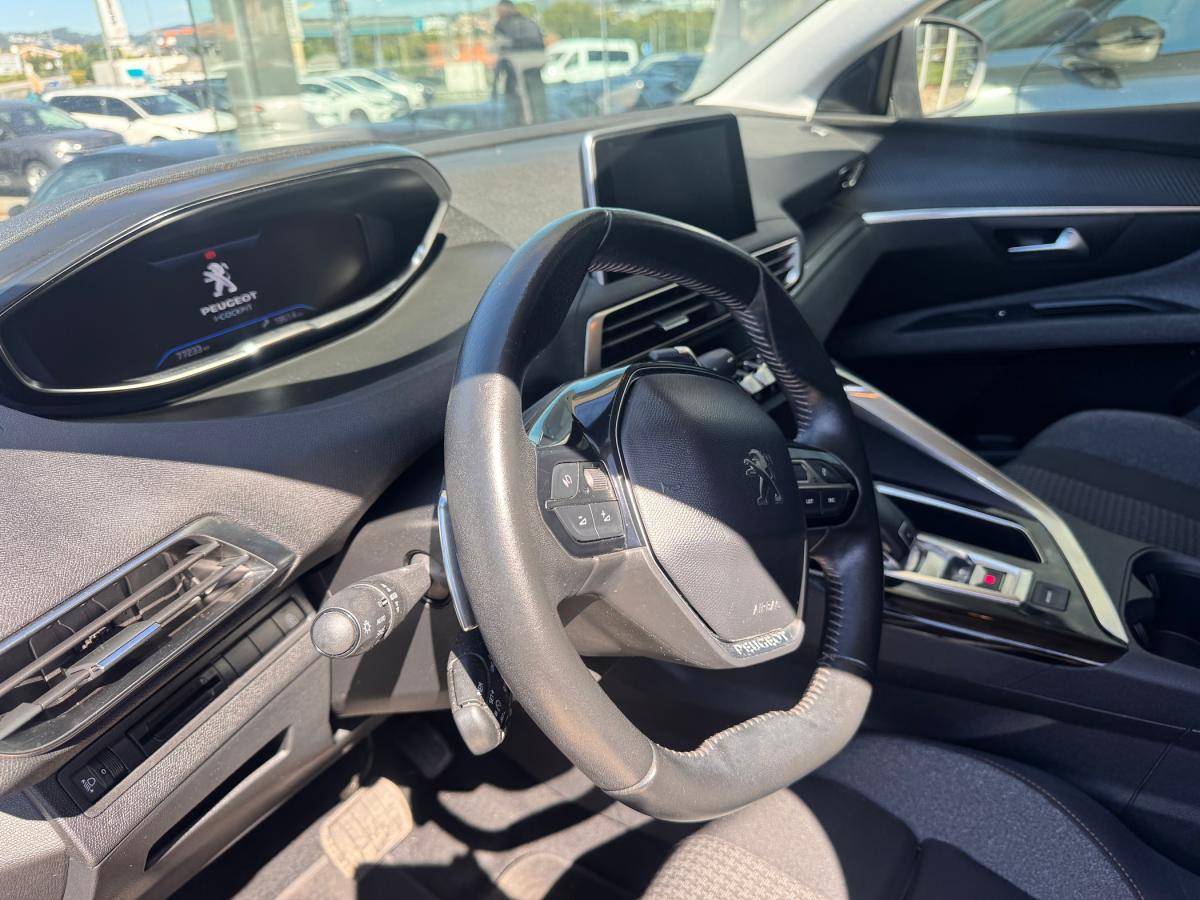 peugeot-5008-2020-gasolina-1199cc