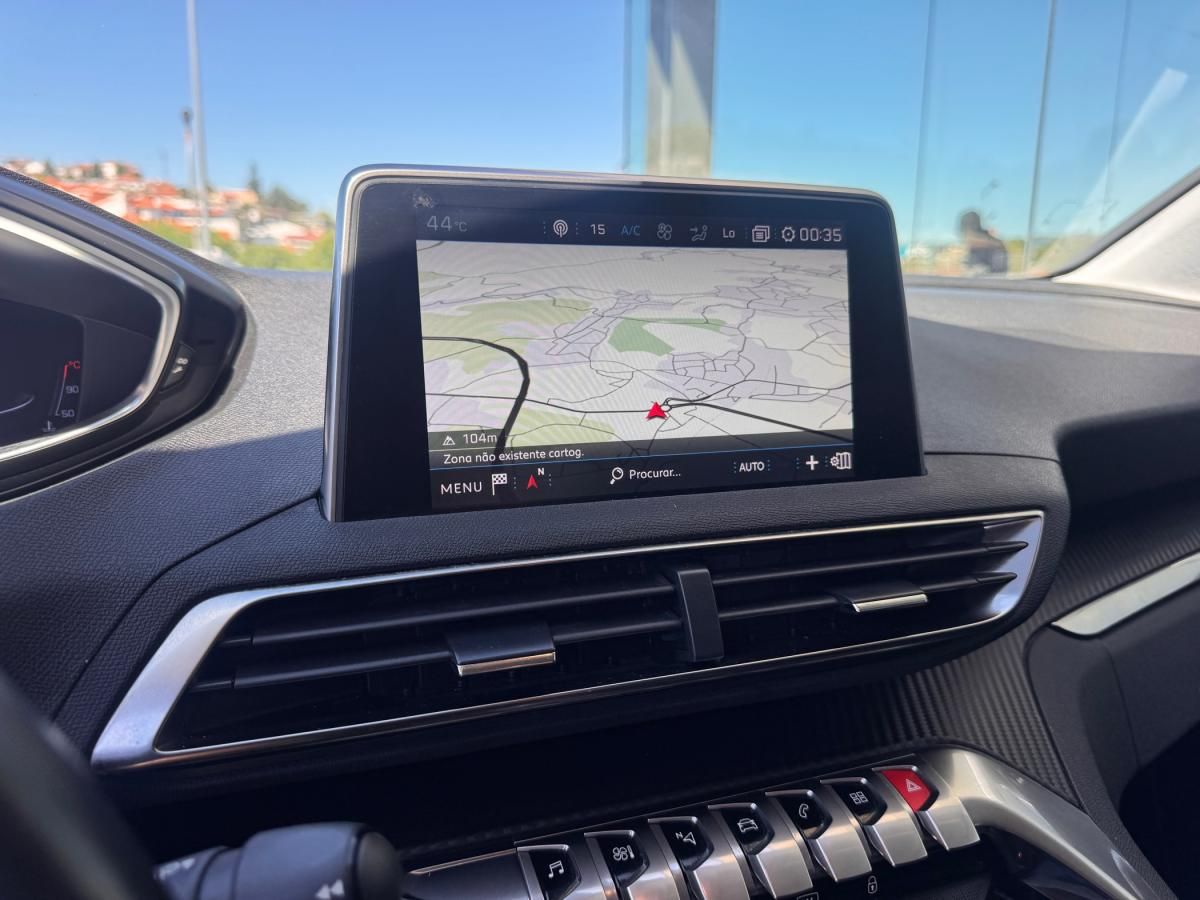 peugeot-5008-2020-gasolina-1199cc