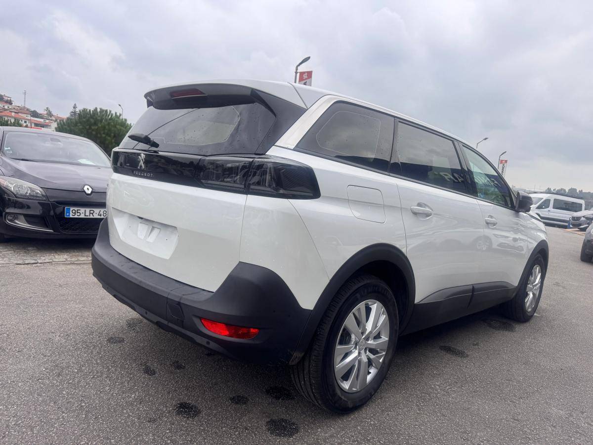 peugeot-5008-2022-gasolina-1199cc