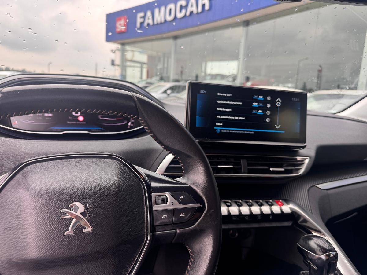 peugeot-5008-2022-gasolina-1199cc