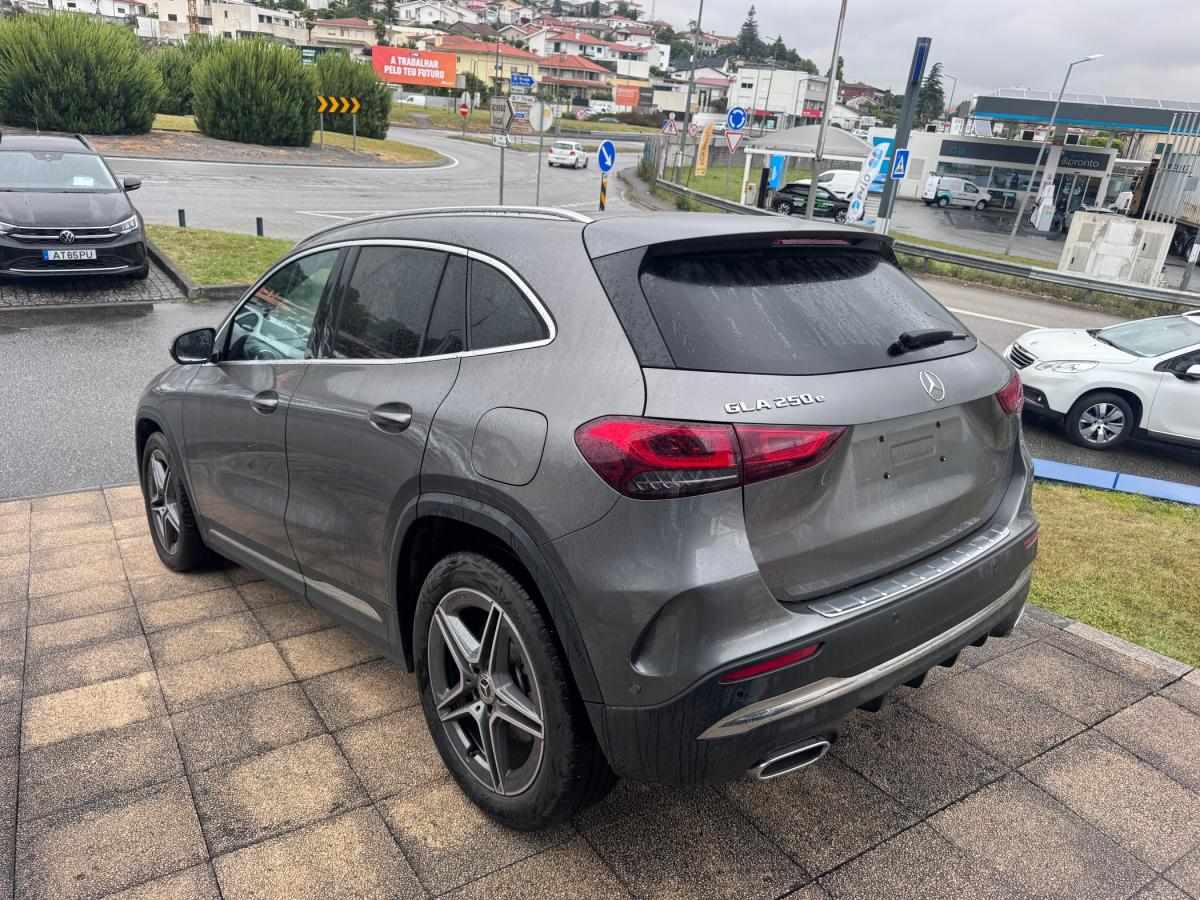 mercedes-benz-gla-2022-hibrido-a-gasolina-1332cc