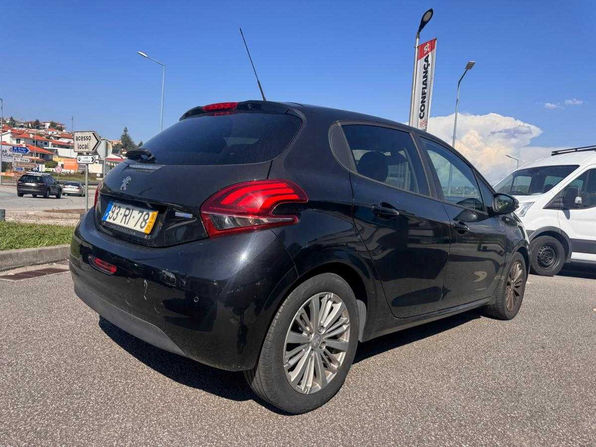 peugeot-208-2016-diesel-1560cc