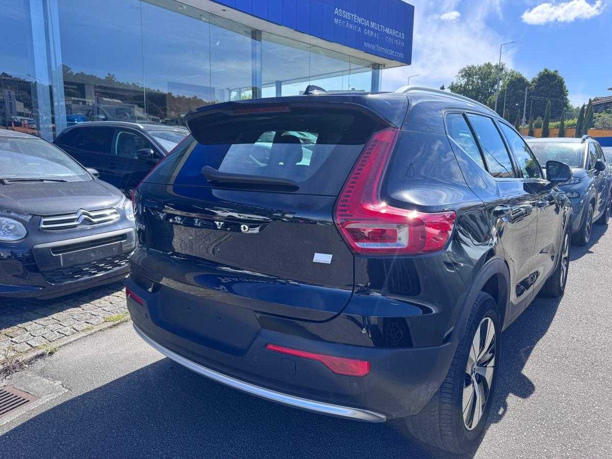 volvo-xc40-2023-hibrido-a-gasolina-1477cc