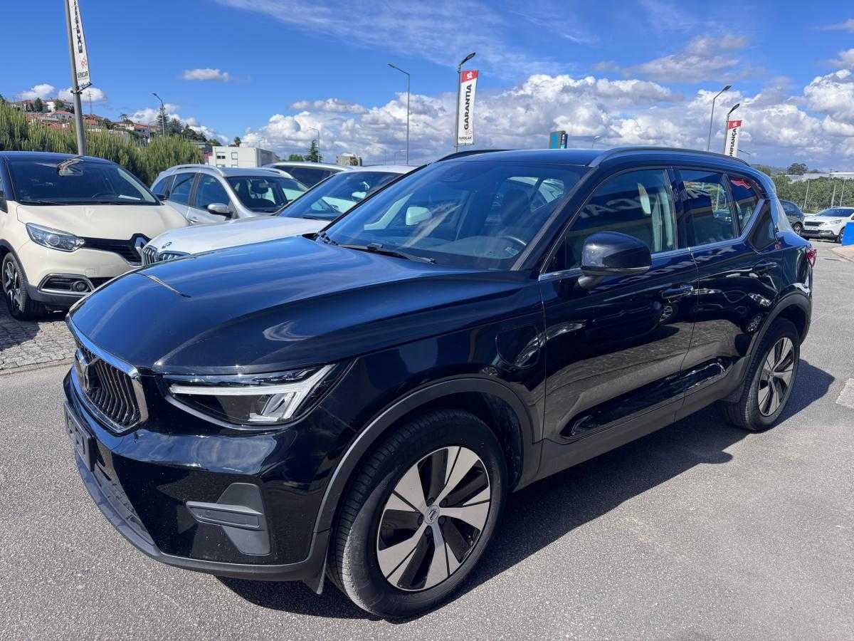 volvo-xc40-2023-hibrido-a-gasolina-1477cc