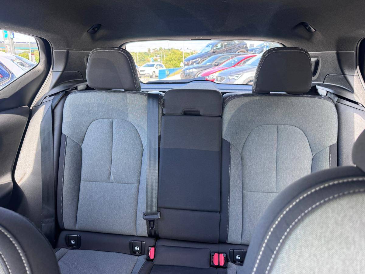 volvo-xc40-2023-hibrido-a-gasolina-1477cc