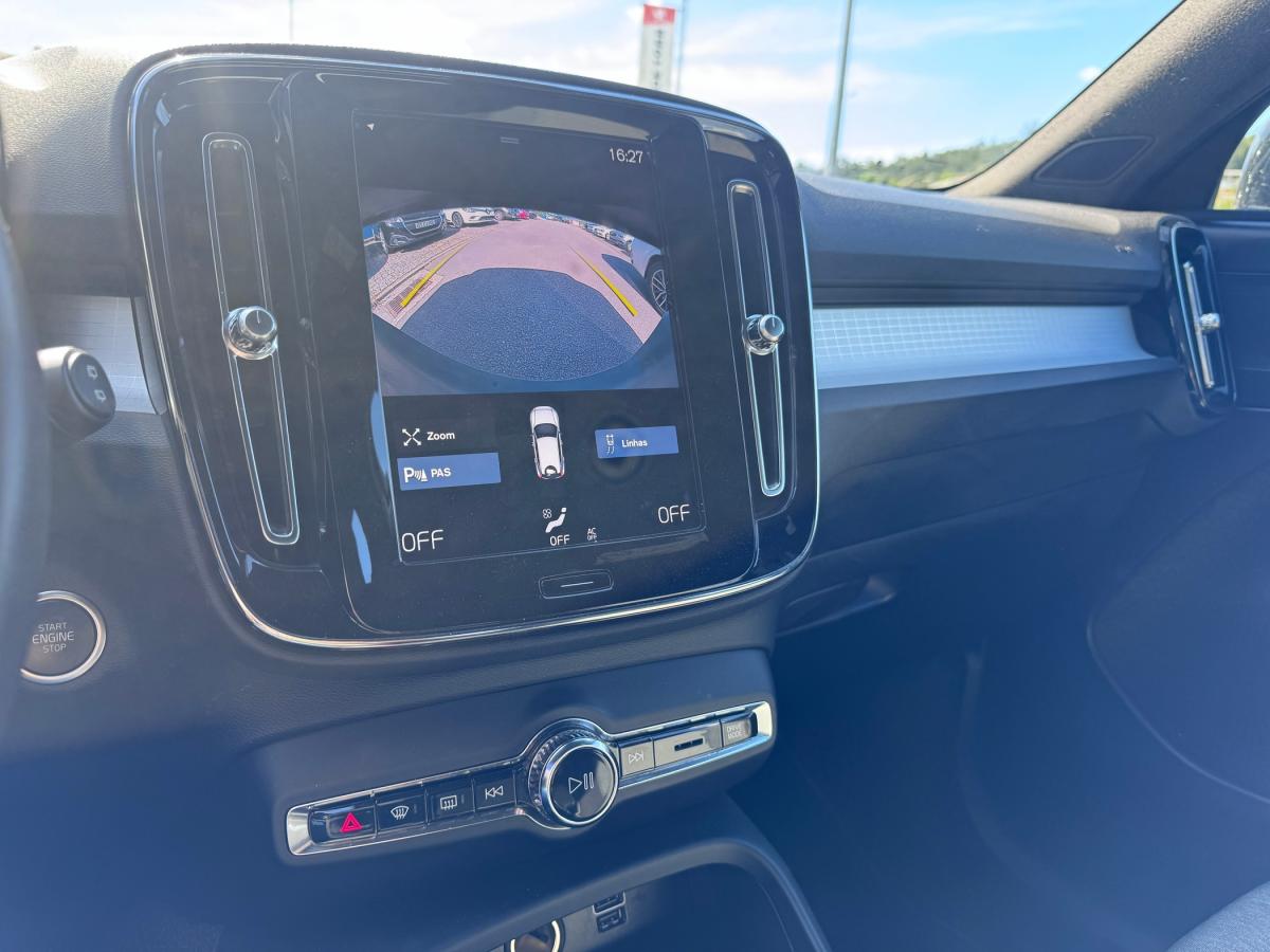 volvo-xc40-2023-hibrido-a-gasolina-1477cc