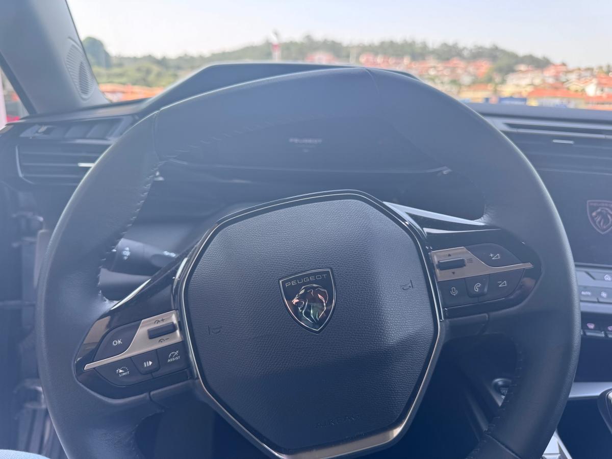 peugeot-308-2022-gasolina-1199cc