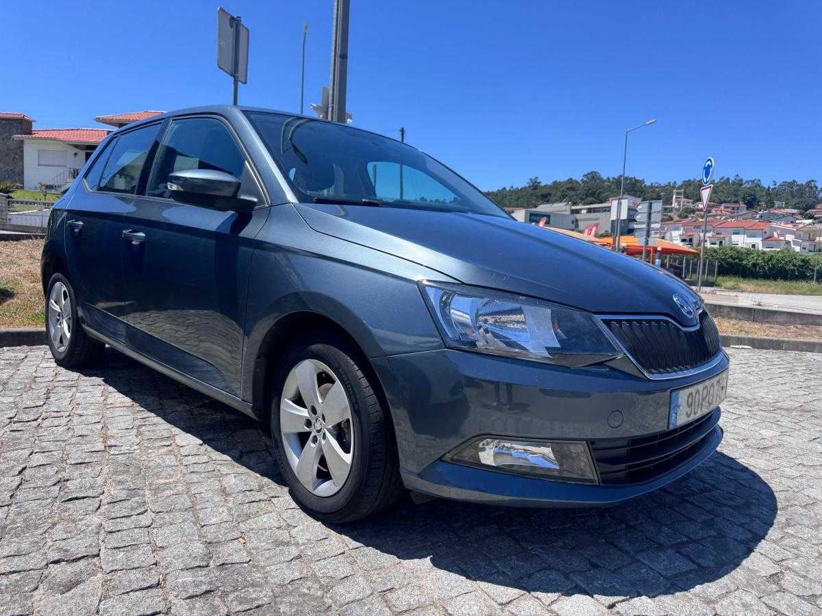 skoda-fabia-2015-gasolina-1197cc