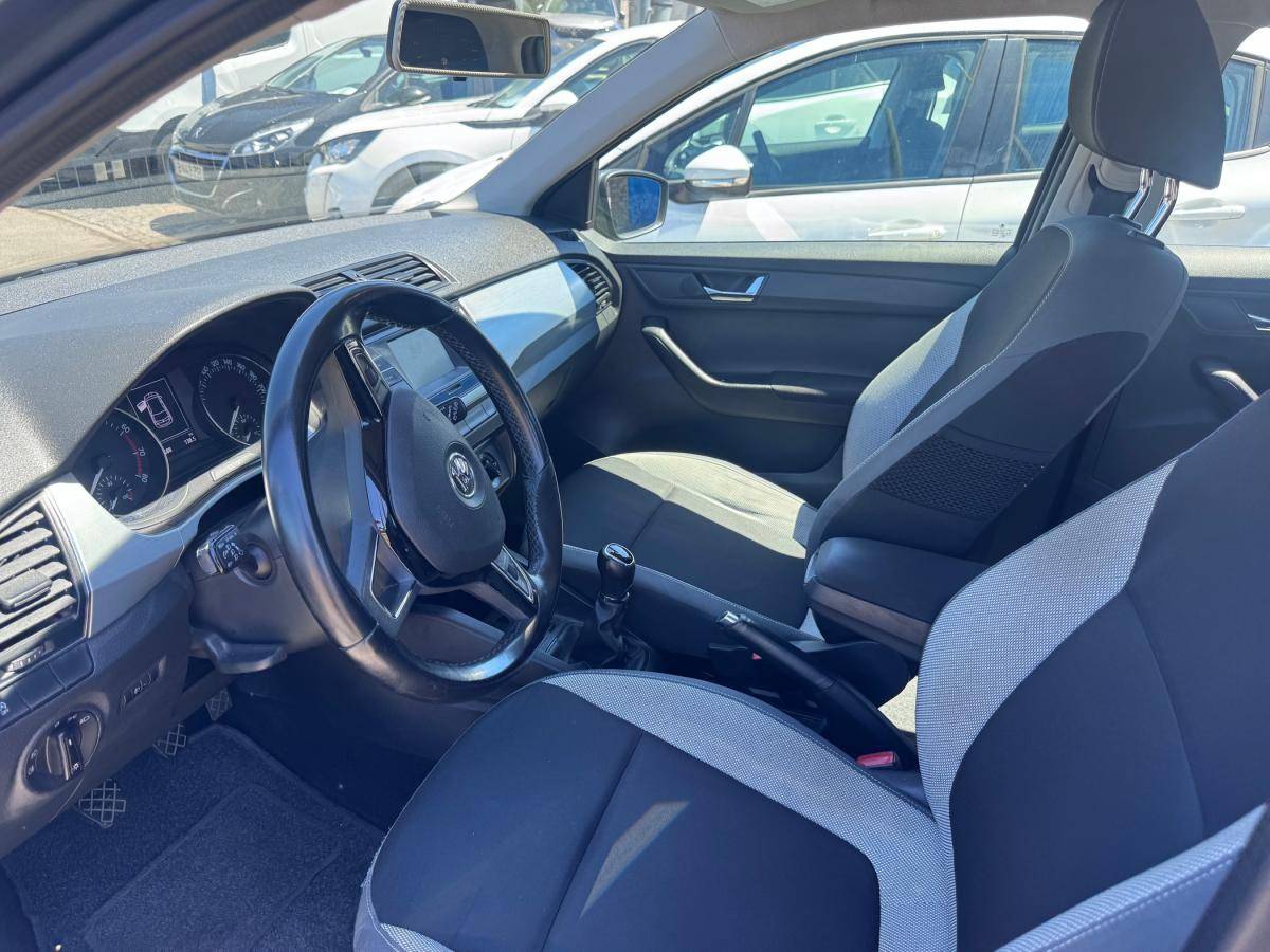 skoda-fabia-2015-gasolina-1197cc