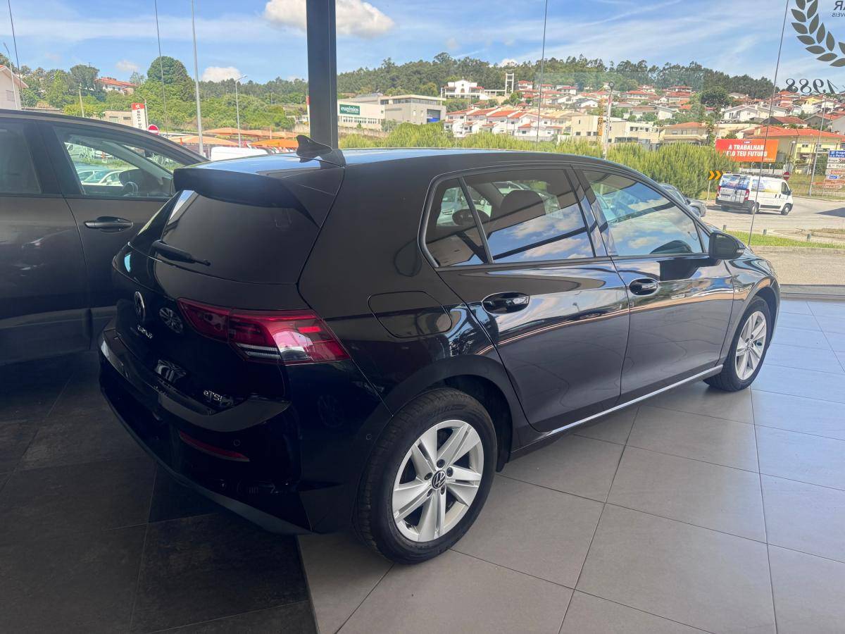 volkswagen-golf-2023-gasolina-999cc