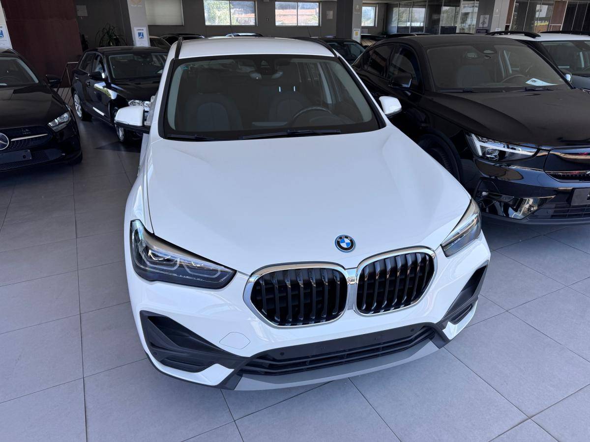 bmw-x1-2022-hibrido-a-gasolina-1499cc