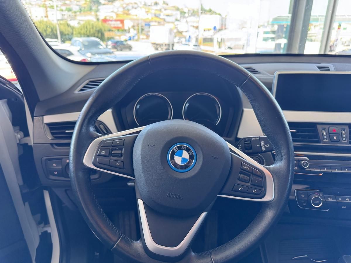 bmw-x1-2022-hibrido-a-gasolina-1499cc