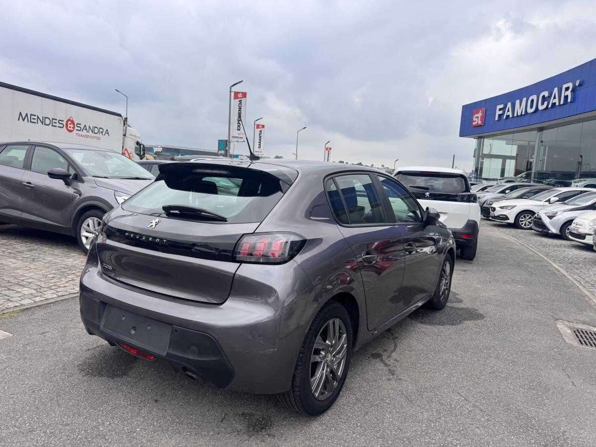 peugeot-208-2022-gasolina-1199cc