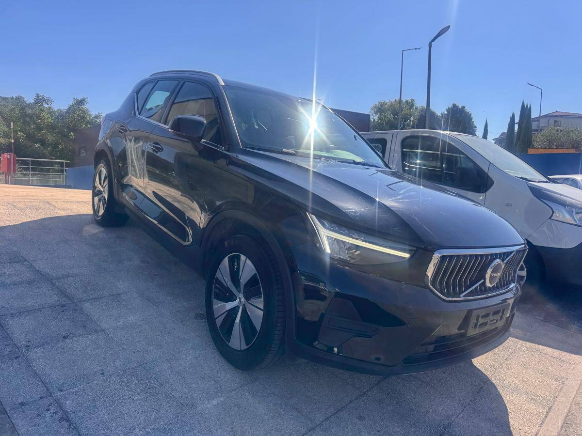 volvo-xc40-2023-hibrido-a-gasolina-1477cc