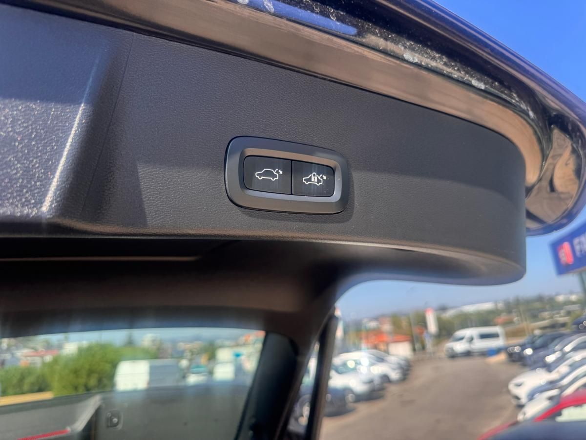 volvo-xc40-2023-hibrido-a-gasolina-1477cc