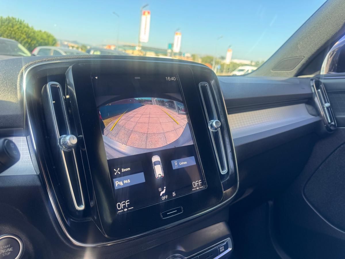 volvo-xc40-2023-hibrido-a-gasolina-1477cc