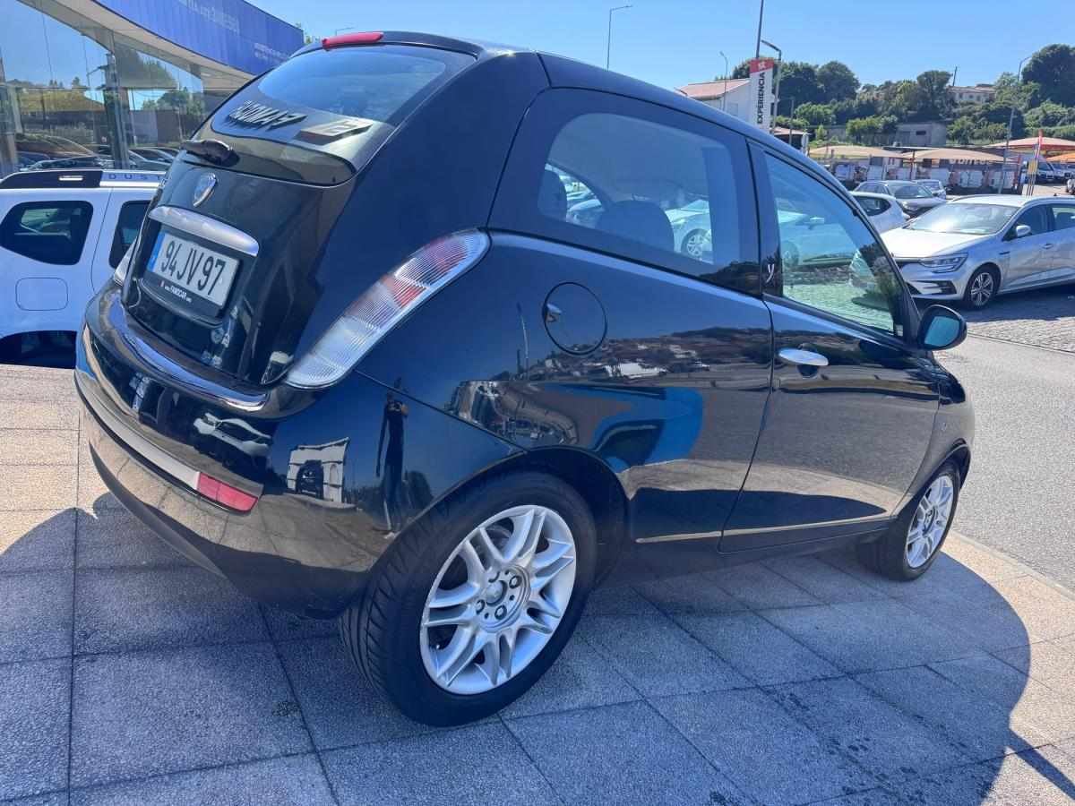 lancia-ypsilon-2010-gasolina-1242cc