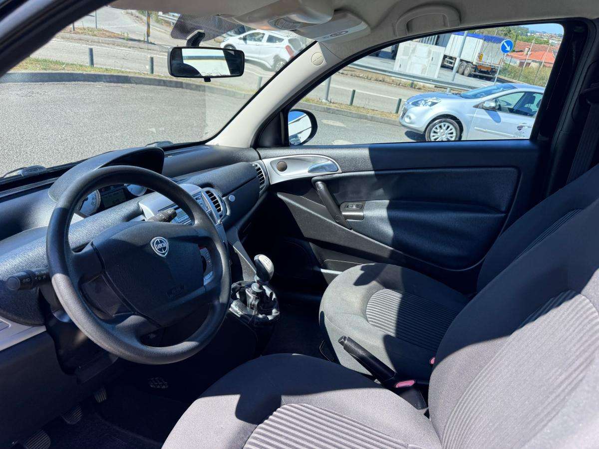 lancia-ypsilon-2010-gasolina-1242cc