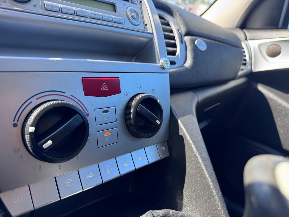 lancia-ypsilon-2010-gasolina-1242cc