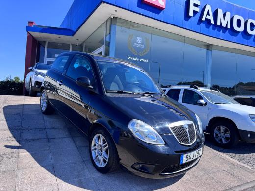 lancia-ypsilon-2010-gasolina-1242cc
