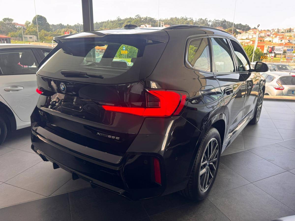 bmw-x1-2023-hibrido-a-gasolina-1499cc