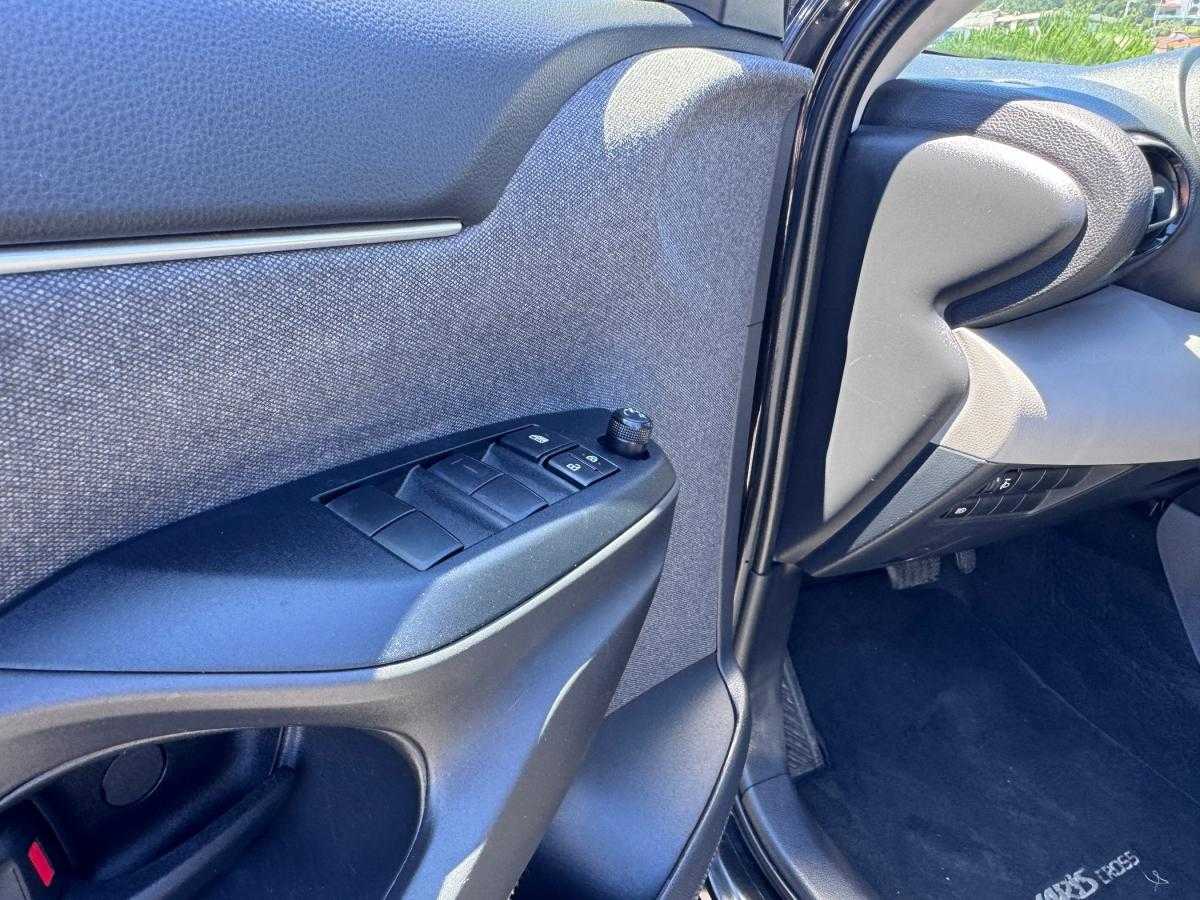 toyota-yaris-cross-2021-hibrido-a-gasolina-1490cc