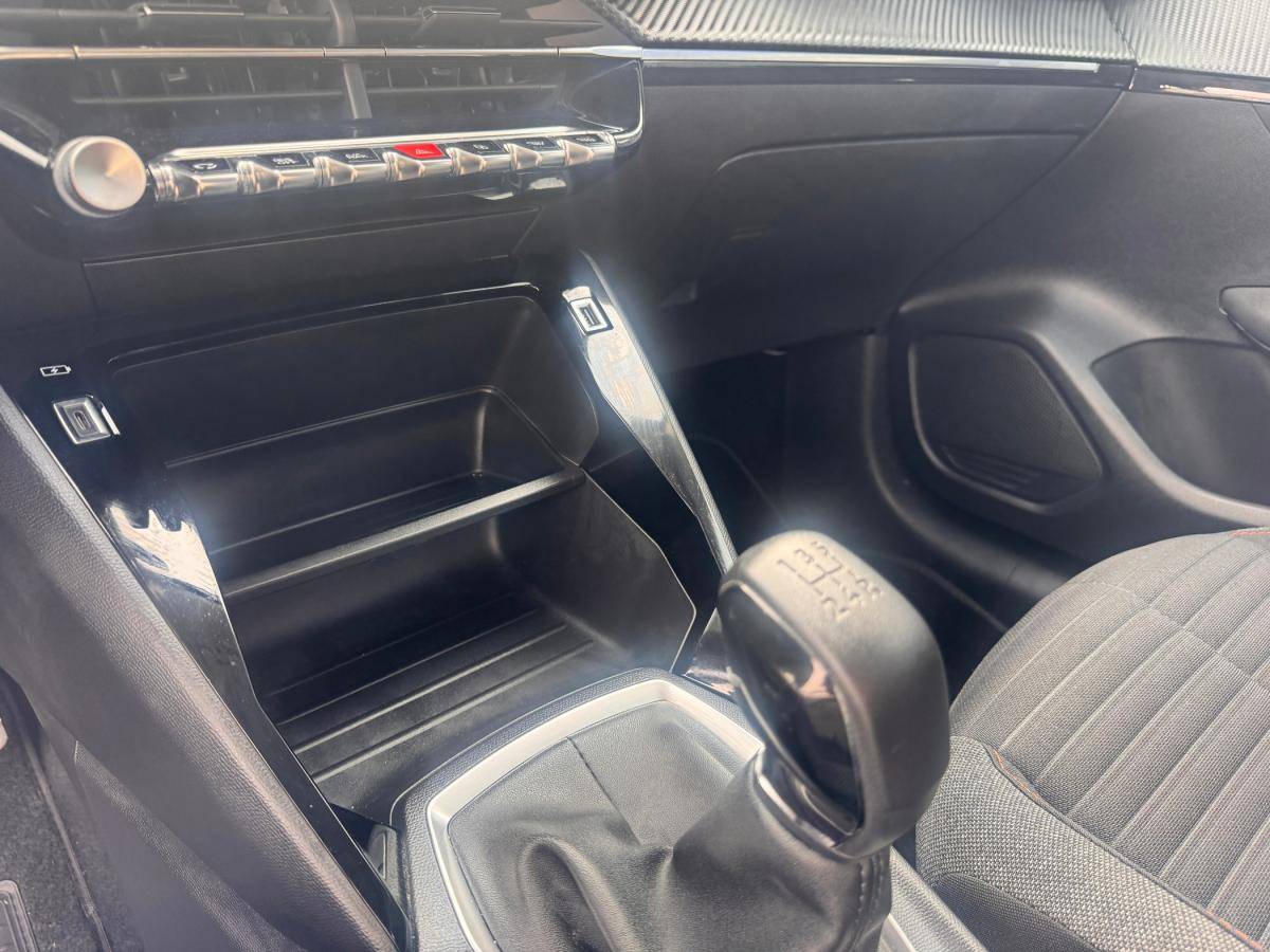 peugeot-208-2022-gasolina-1199cc