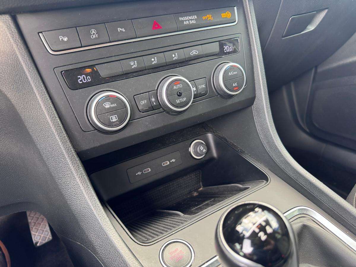 seat-ateca-2023-gasolina-999cc