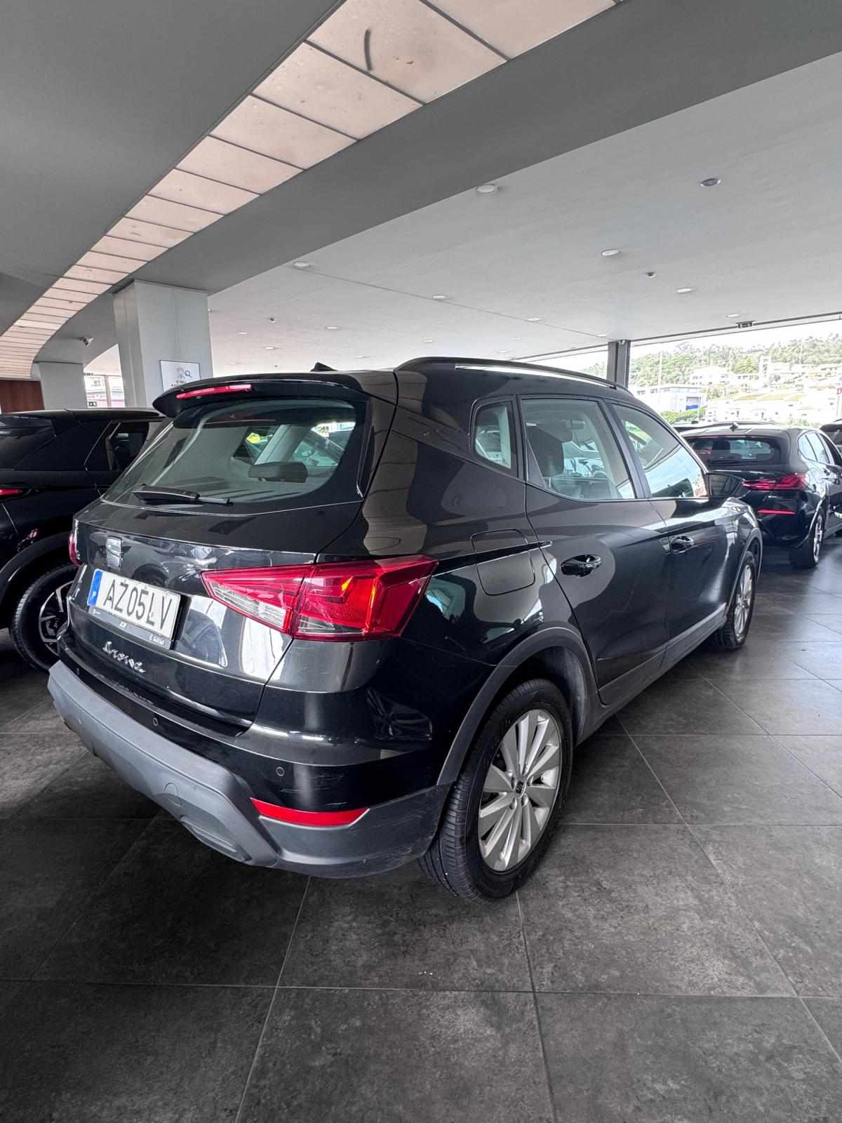 seat-arona-2023-gasolina-999cc