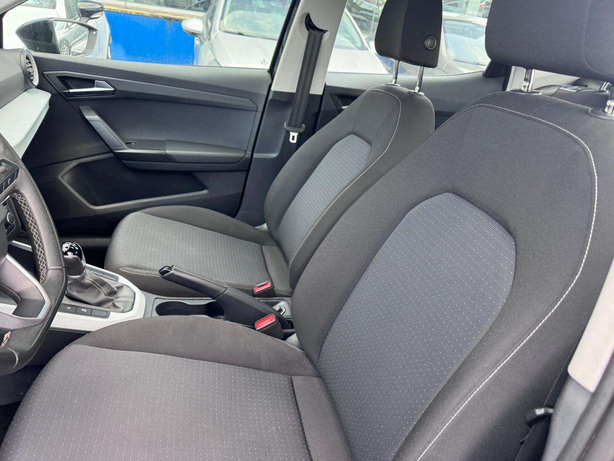 seat-arona-2023-gasolina-999cc