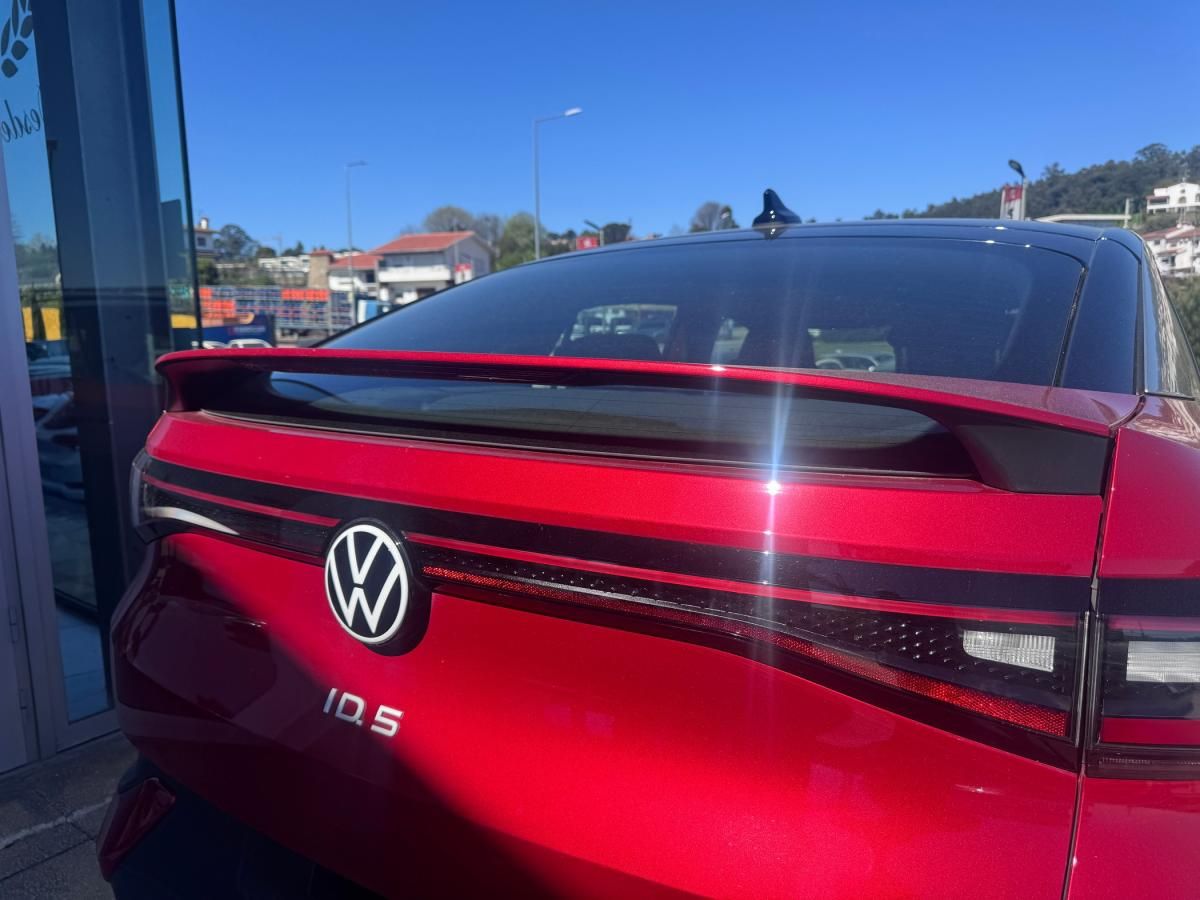 volkswagen-id-5-2023-eletrico-500cc