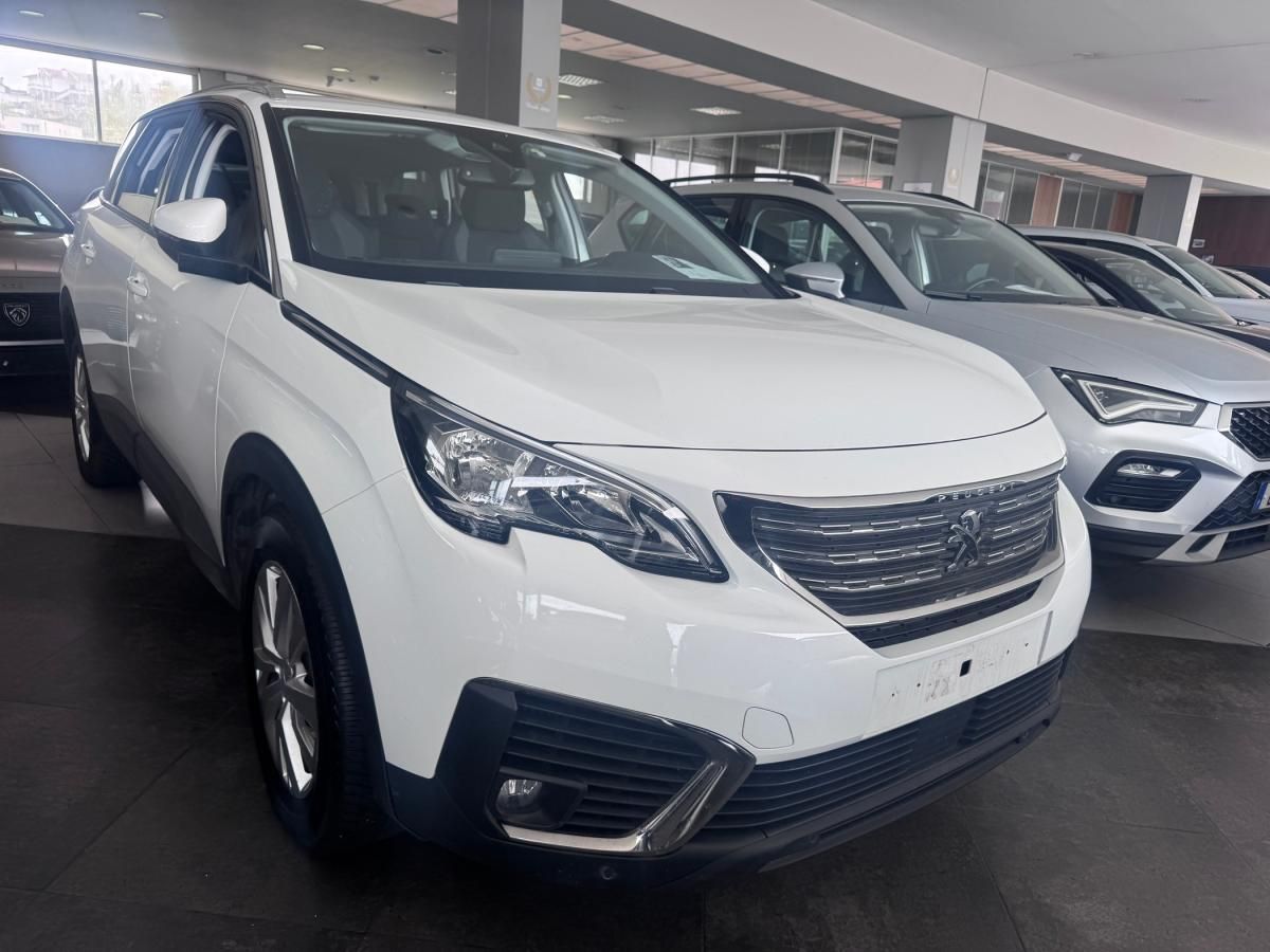 peugeot-5008-2019-gasolina-1199cc