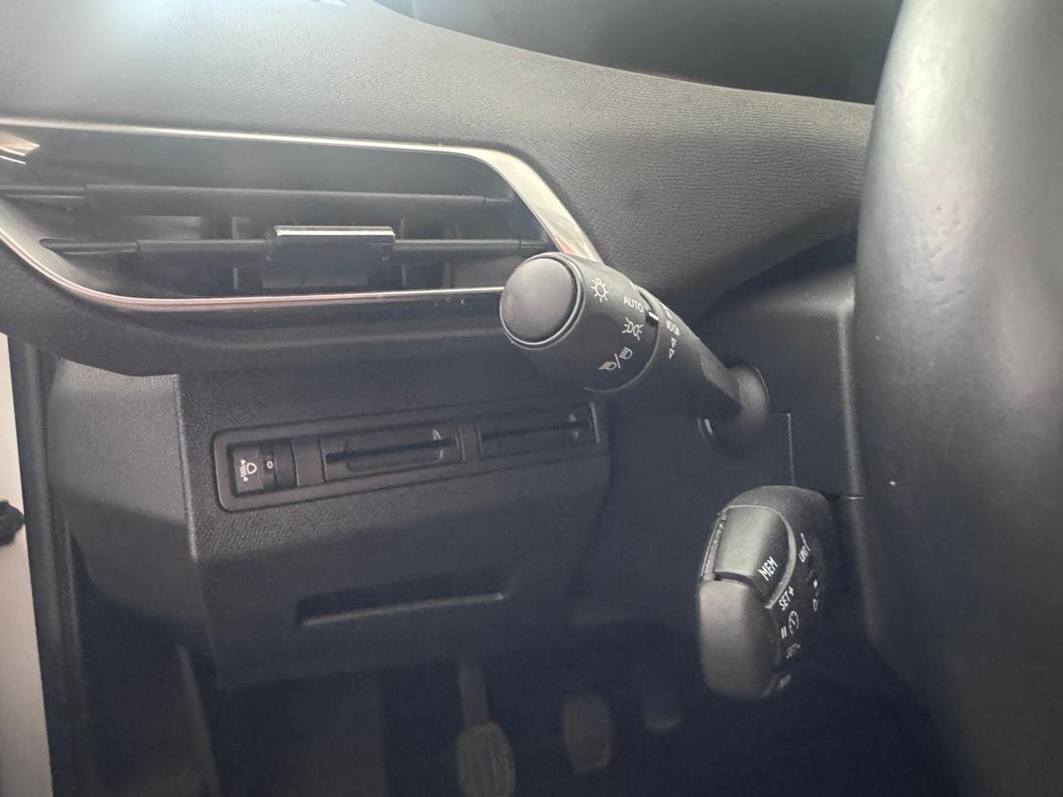 peugeot-5008-2019-gasolina-1199cc