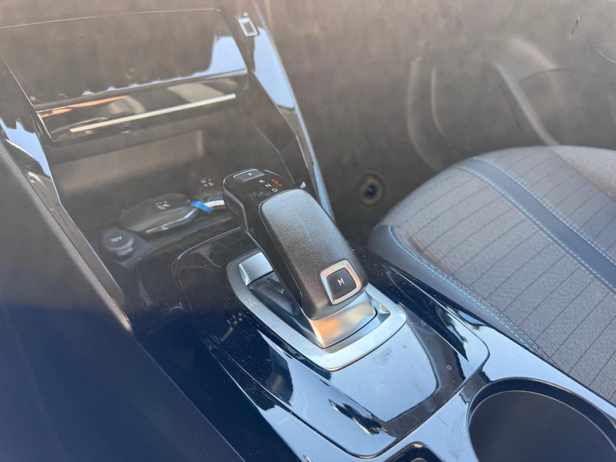 peugeot-208-2021-gasolina-1199cc